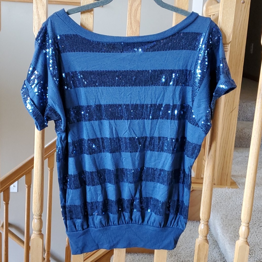 Small/medium sequin top - Picture 3 of 3
